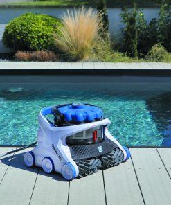 aquavac 650 en piscina